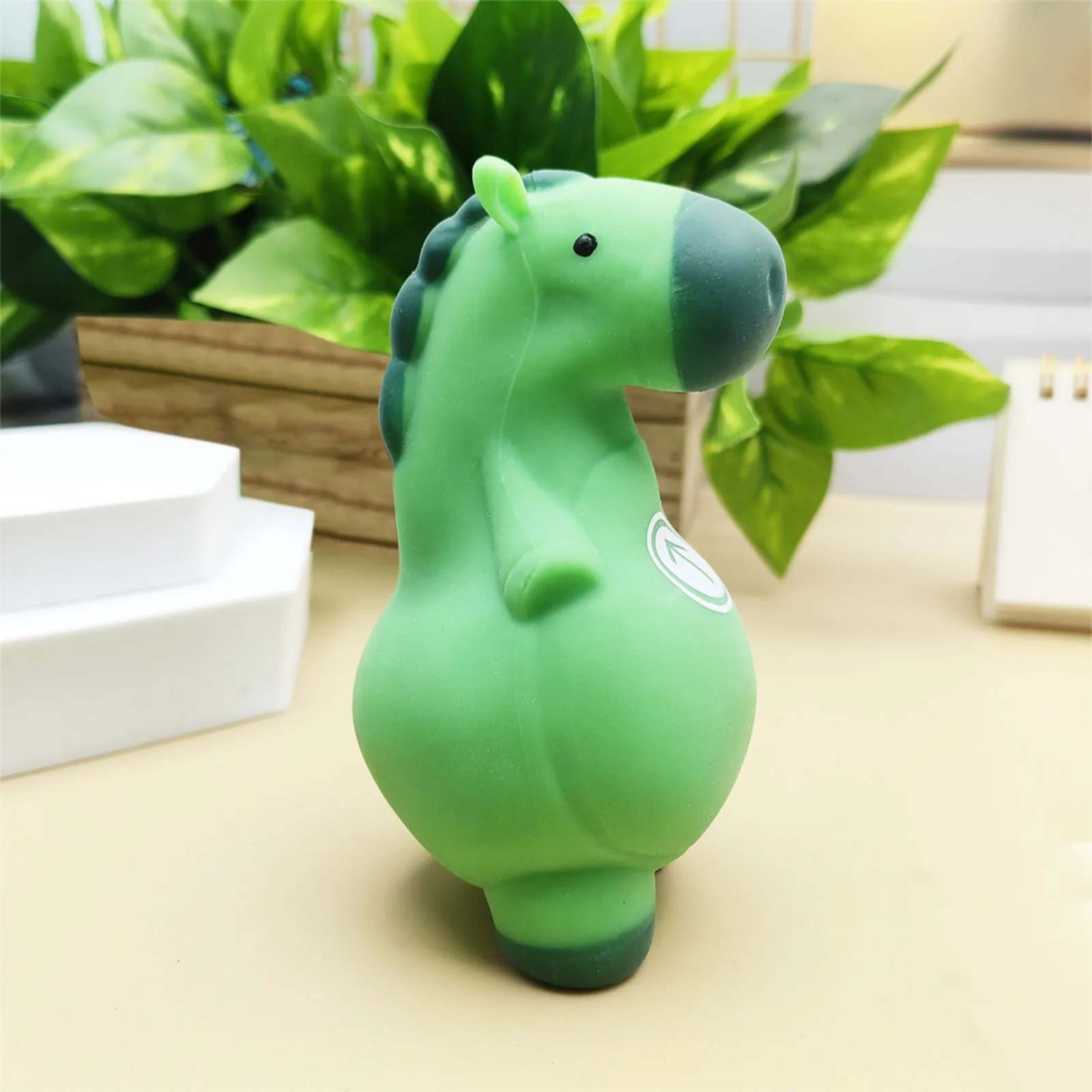 Creative green horse toy New And Unique Venting Donkey Stretching Deformation Decompressiation Decompression Animal Creative Toy