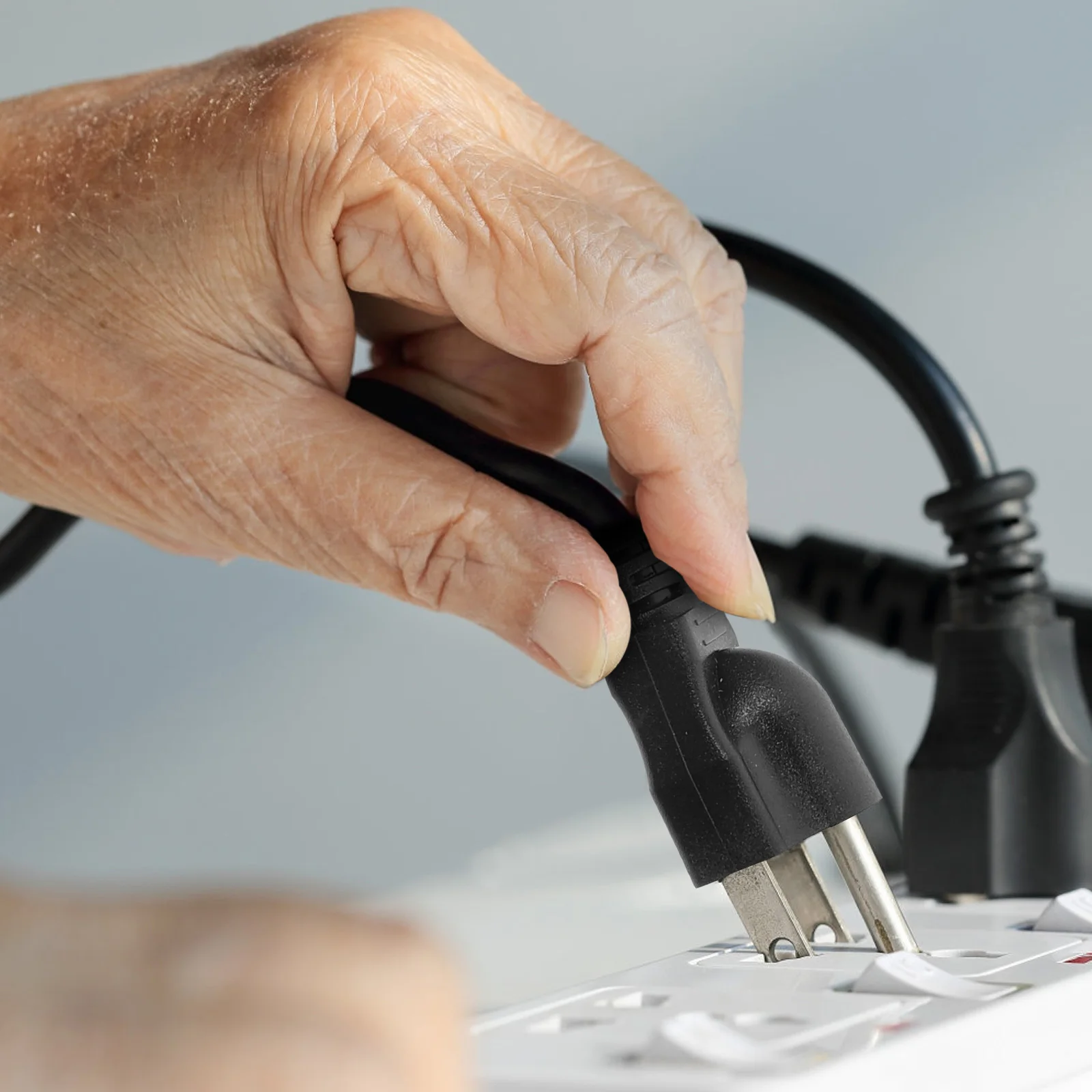 

Reliable Extension Cord 3 Prong Us Plug for Small Spaces Workshops Black Power Cable Long Extension Cable