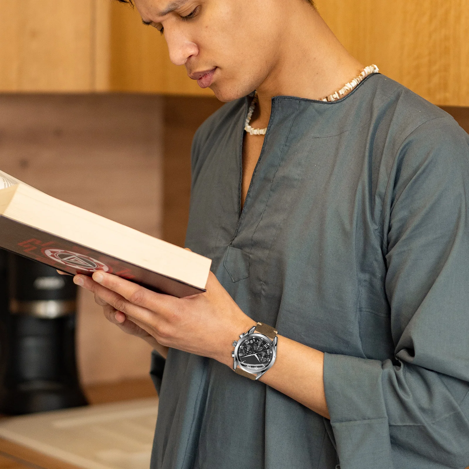 

Adjustable Cowhide Watch Strap Men Band Replacement Retro Style Versatile Fashion Accessory Watch Strap