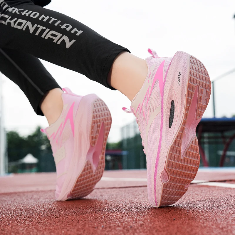 Herren-Laufschuhe, Tennisschuhe, atmungsaktive Laufschuhe mit Carbonplatte, hochelastische, rutschfeste und abriebfeste Außensohle, Herren- und Damenschuhe für Marathonläufe, sportliche Schuhe für den täglichen Gebrauch und zum Pendeln. – Detail 18