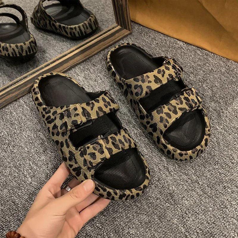 Women\'s Leopard Print Slippers Bathroom Slippers Casual Summer Indoor and Outdoor Couples Beach Shoes Oversized Sandals