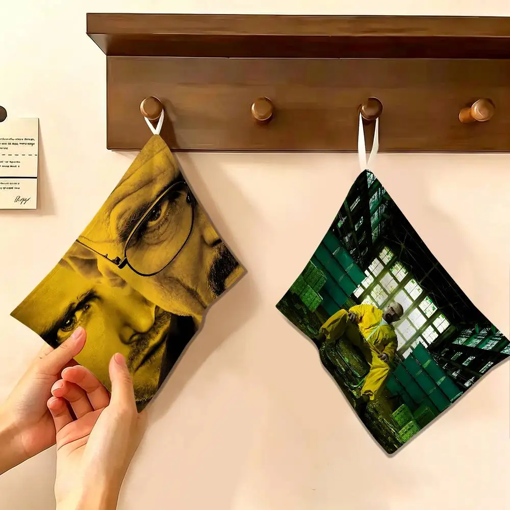 Breaking Bad Movie Hanging Kitchen Towel, Polyester Cotton Material, Wear Resistant Hand Wiping Towel for Home