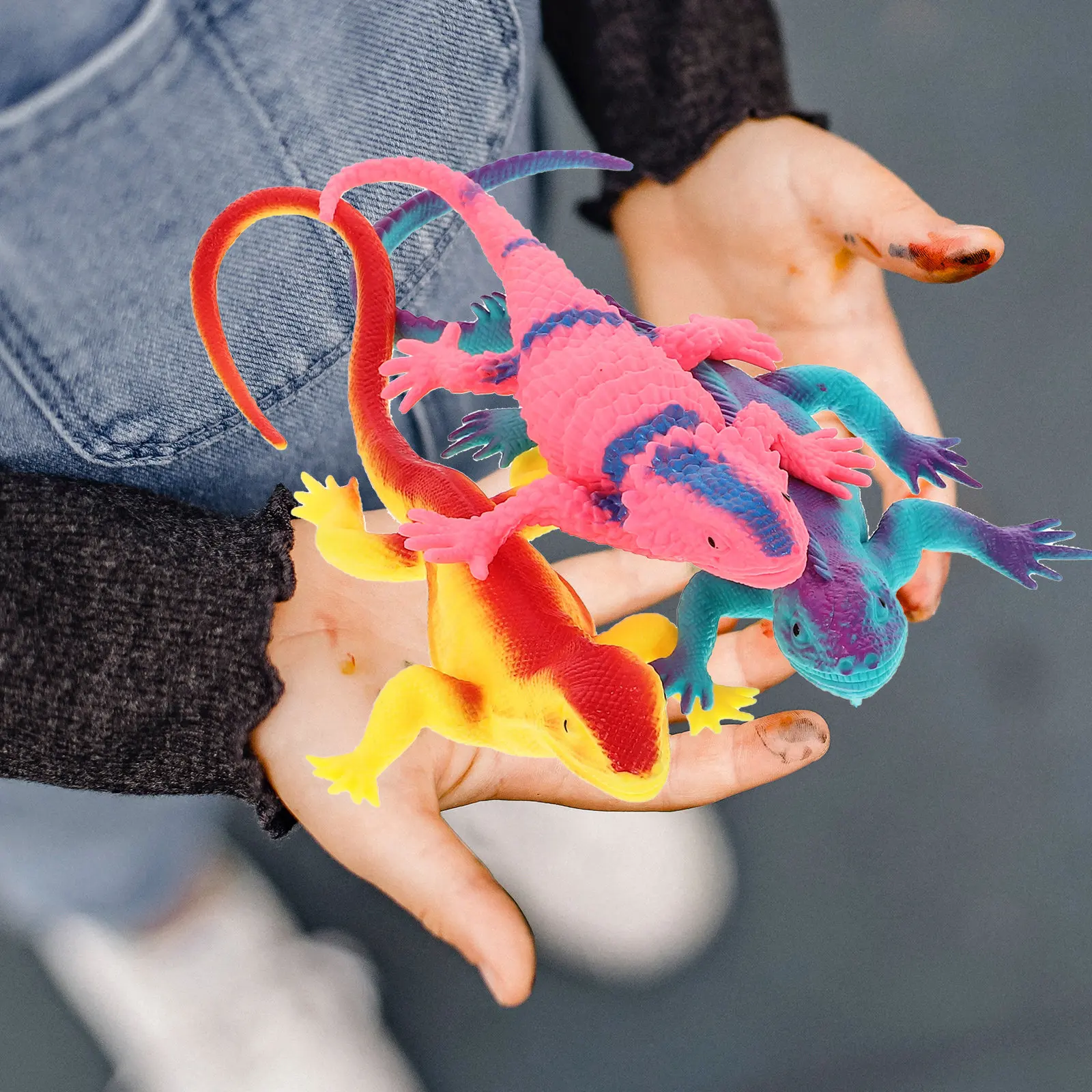 4 szt. Sztuczne modele jaszczu – Kids Toys Vehicle recenzja i cena