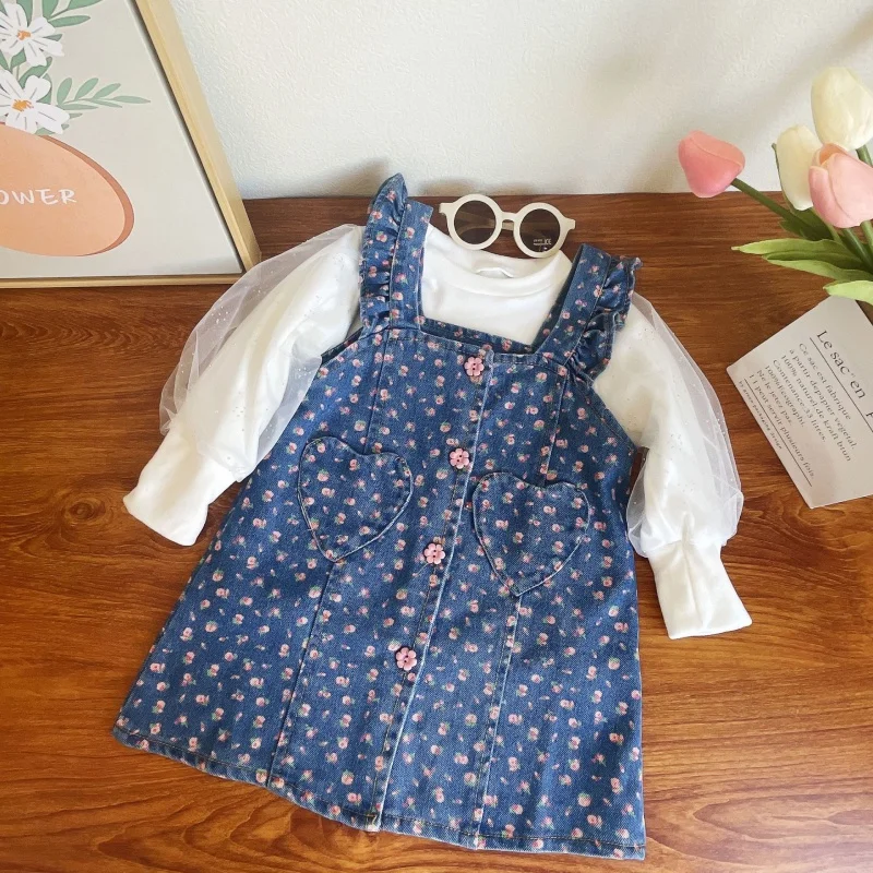 

Autumn New Girls' Suit Puff Sleeve Top plus Printed Denim Suspender Skirt SuitWS