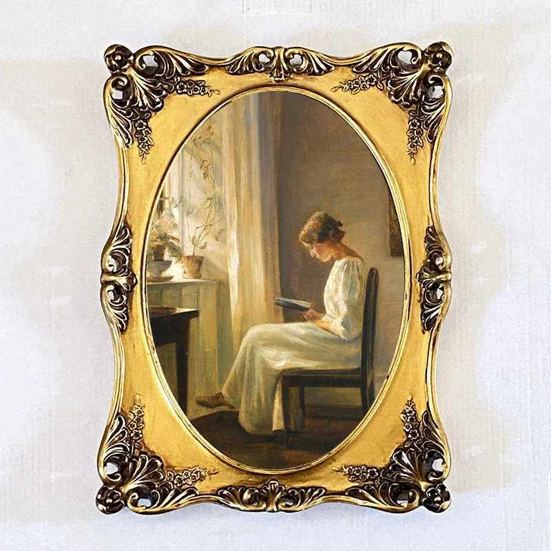 

Large size retro golden wedding resin picture frame hanging wall Golden resin picture frame carved picture frame hanging wall