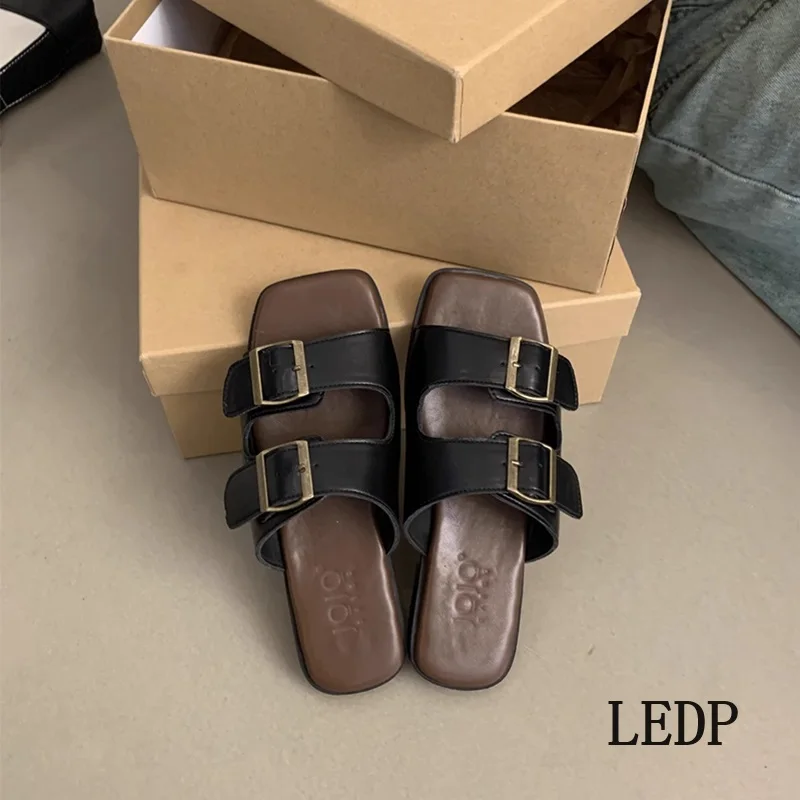 LEDP Women Korean Version of French Retro Slippers 2024 Summer Outside Wear New Fairy Wind Beach Beach Soft Flat Mule Sandals