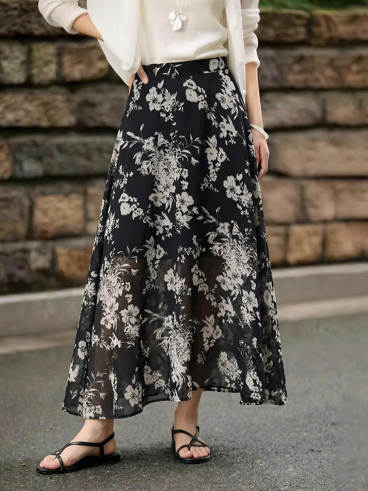 

Женская шифоновая юбка миди А-силуэта с цветочным принтом и высокой талией, весна 2026: модная, стройнящая, свободная, универсальная юбка для женщин