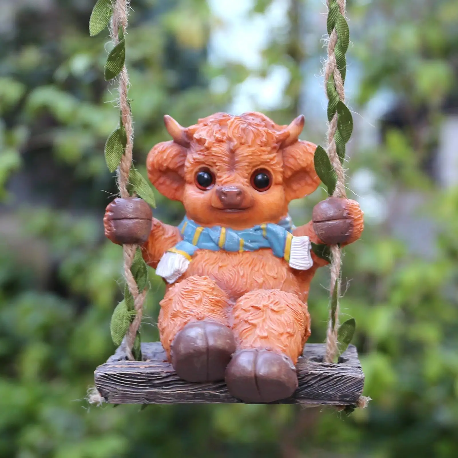 

Highland Cow Statue Resin Highland Cow Swing Figurine Patio Decoration Sculpture For Balcony Fence Courtyard Garden Tree Lawn