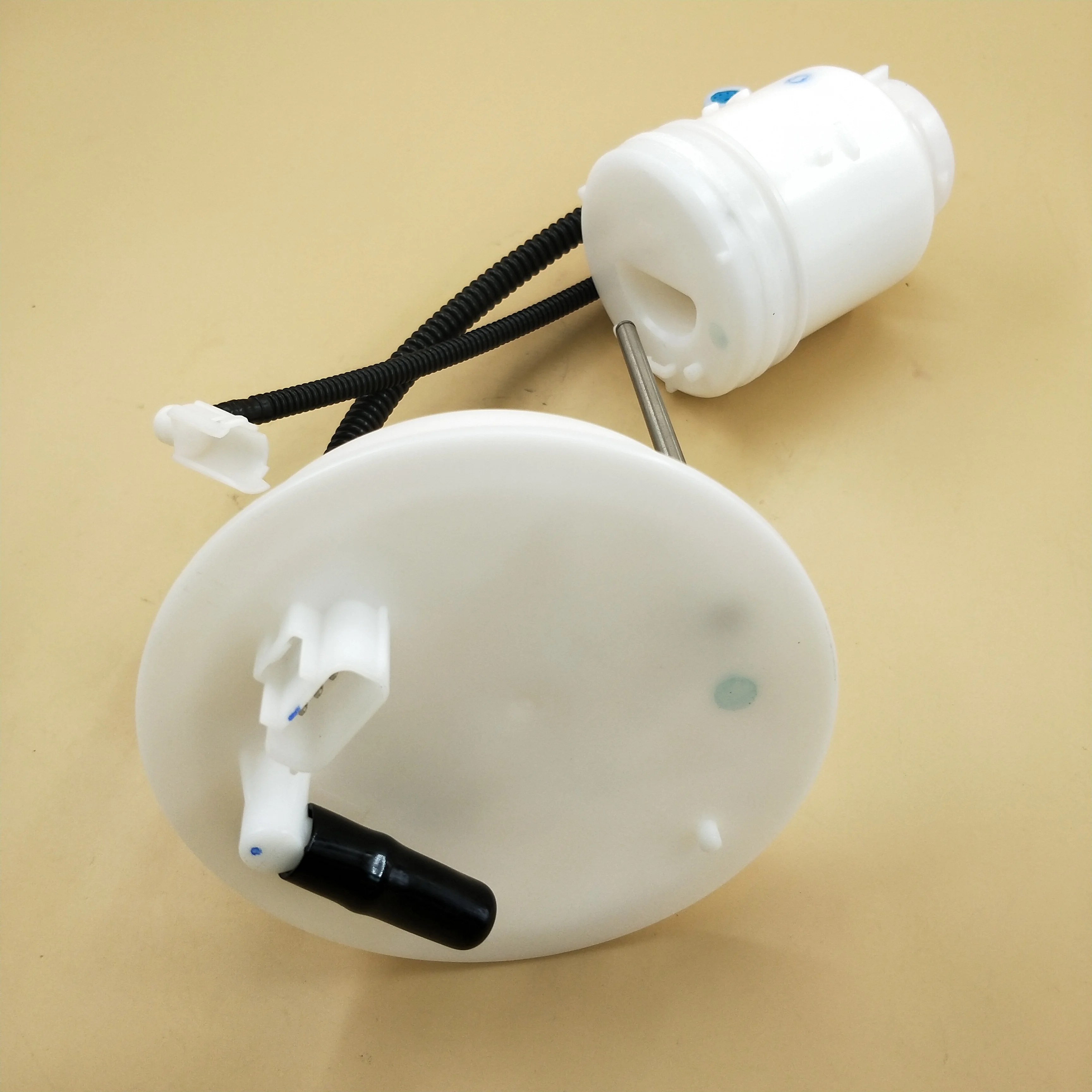 

Топливный фильтр 2WD для Mazda CX-5 CX5 CX-8 Mazda 3 Mazda 6 Axela 2013-2019 PE01-13-ZE0 PE0113ZE0