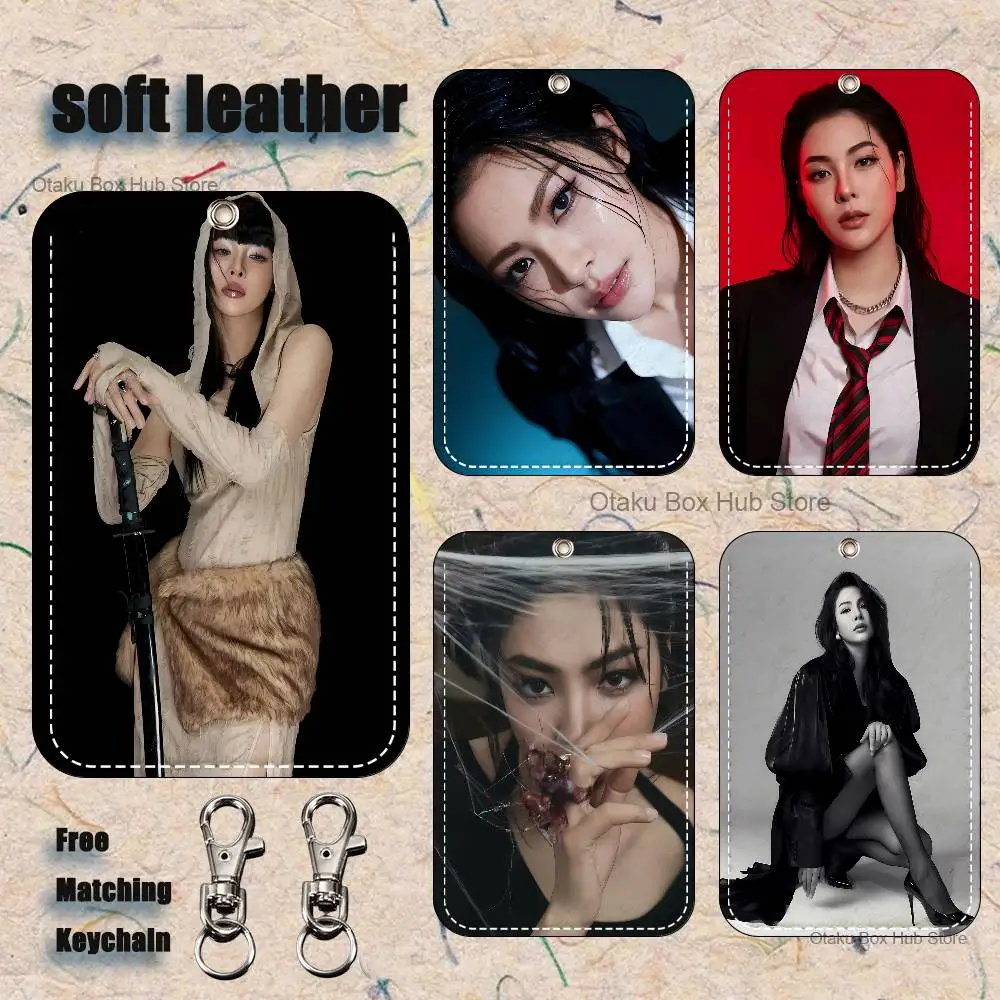 

Peraya Malisorn Faye Pattern 1Pc PU Leather Card Holder Keychain Key Ring Door Lock Access Tags ID Card Case Keychain Card