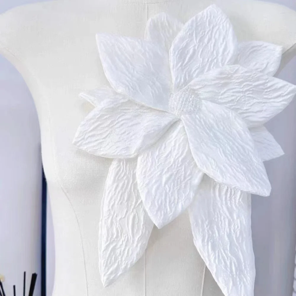 دبوس بروش أبيض للنساء ، مسمار خياطة ذاتي الصنع ، فستان مطرز ، رقعة ملابس ، إكسسوارات مجوهرات