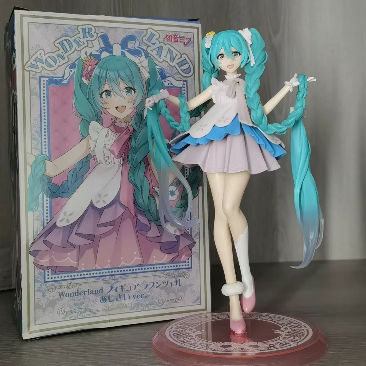 

Фигурки героев аниме Hatsune Miku с длинными волосами, милые кавайные статуэтки виртуальной певицы Miku манга, фигурки, ПВХ, Коллекционная модель, игрушка в подарок