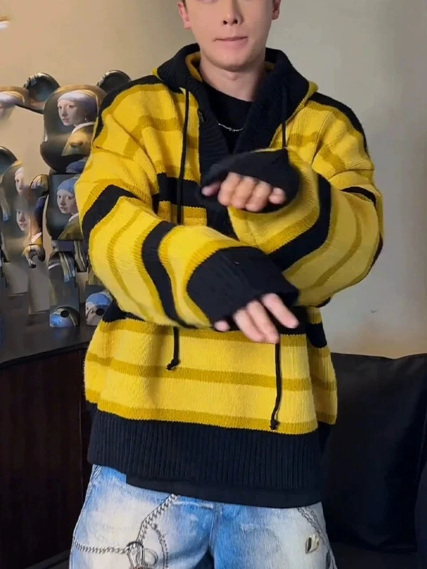 

Yellow Striped Bee Pattern Men's Knitted Sweater V-Ne Hoodie Casual Sle Autumn Winter Outerwear Breathable Thiened Poly...