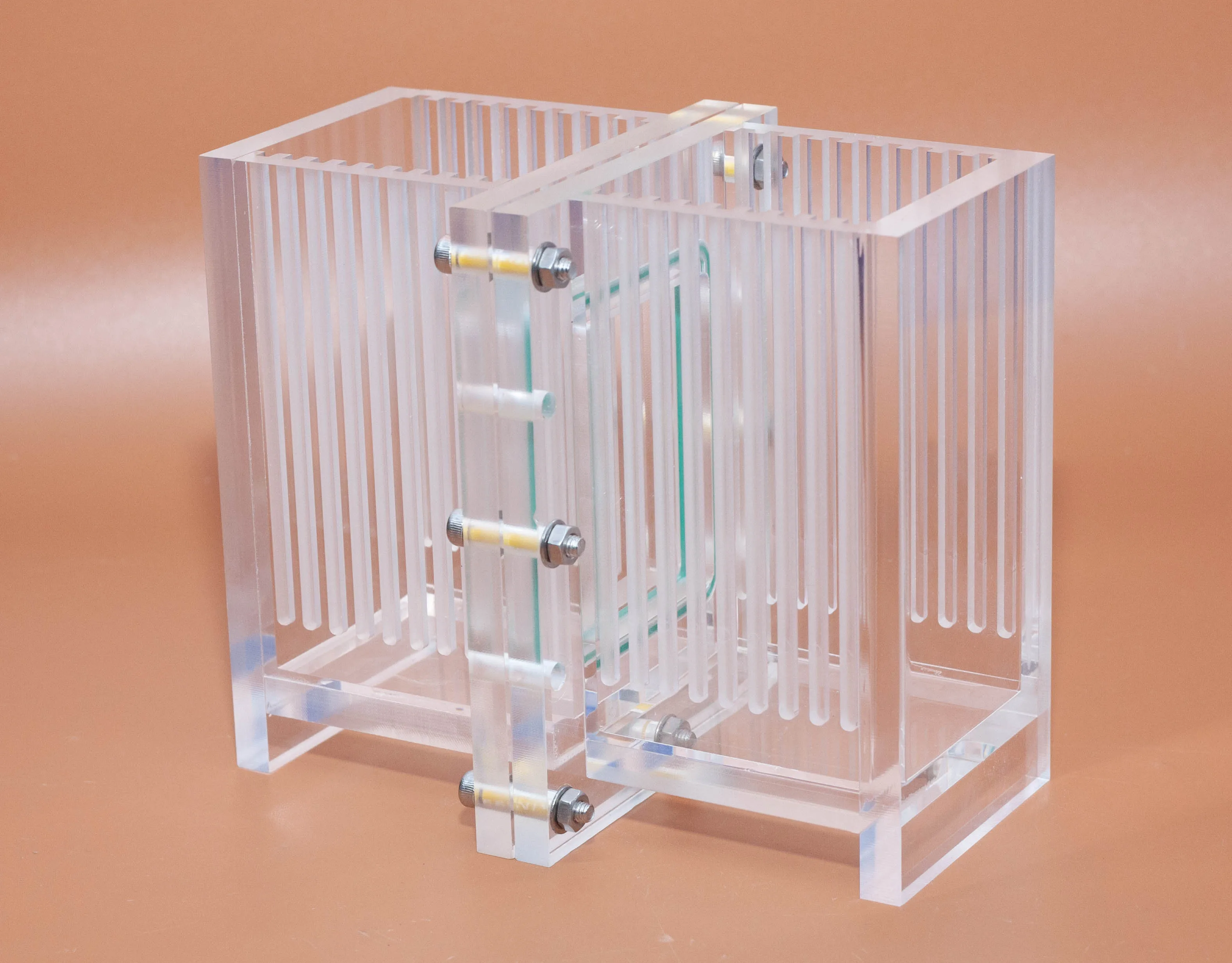 

DES-V Series Vertical Diaphragm Electrolytic Cell