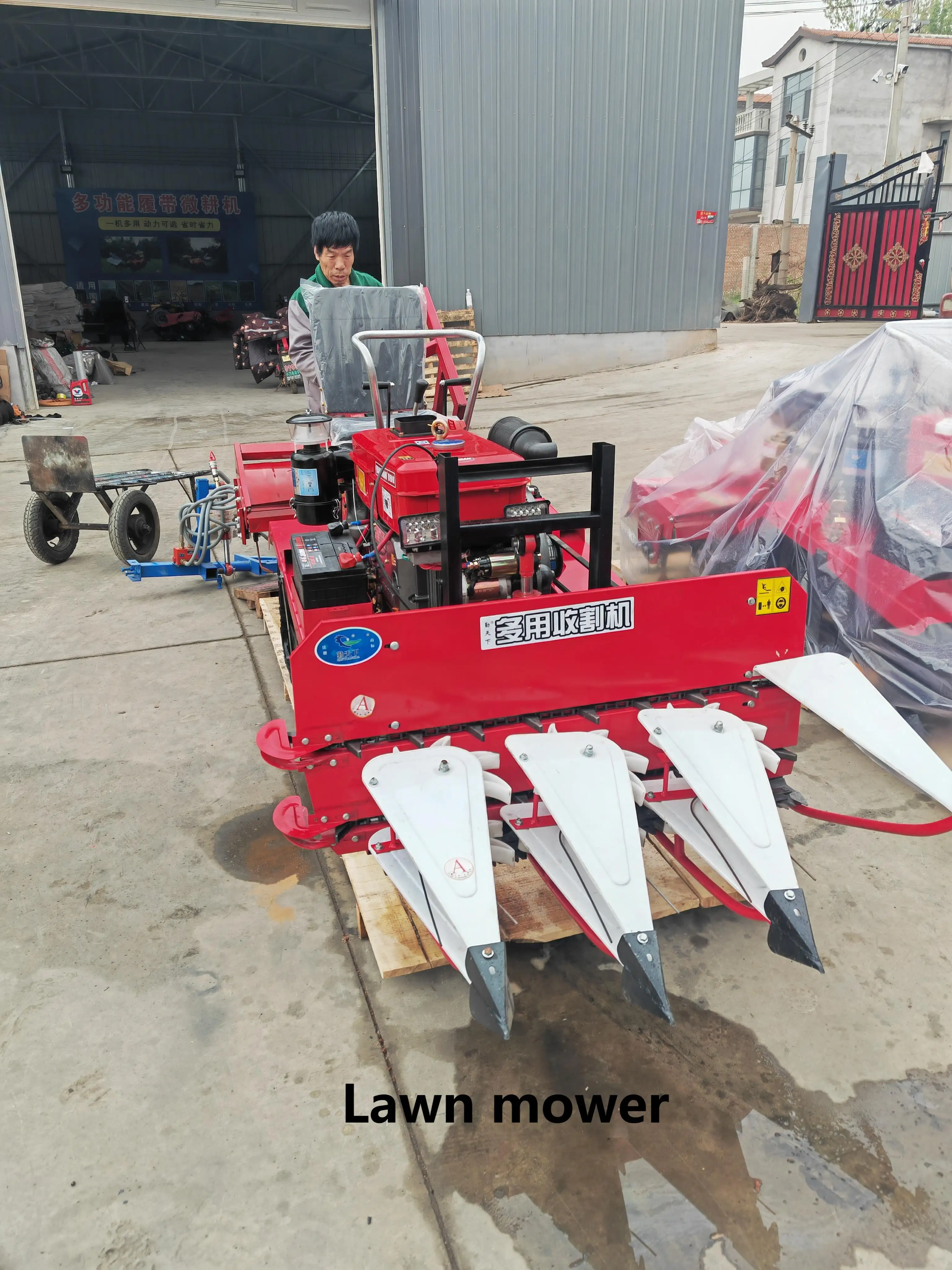 Hot selling multifunctional small diesel powered rotary tillage agricultural machinery easy to operate farm hoes and lawn mowers