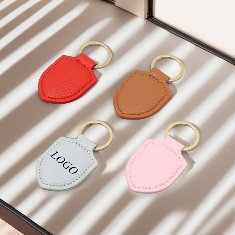 

Shield Leather Personalized Keychain Commercial Creative Pendant Keyring Car Motorcycle Customized Logo Name Key Chain Ring Gift
