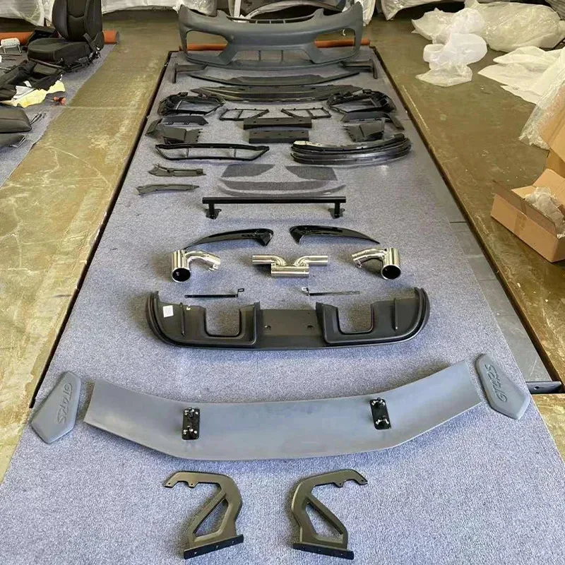 Suitle  718 Upgrd GT4RS  Rear Diffuser Car Bumper and Spoiler PP Material Body Kit