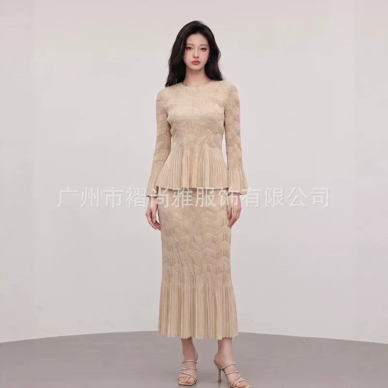 Miyake Pleated 2026 Autumn New Original Fishtail Ruffle Sleeve Elegant Commuter Casual Slimming Solid Color Suit for Women Pleat