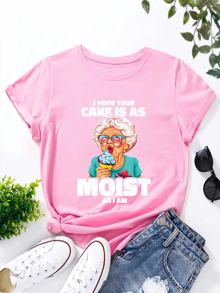 

Baking Grandma I Hope Your Cake Is As Moist As Mine Printed T-Shirt for Summer Fashion New Round Neck Short Sleeved Top