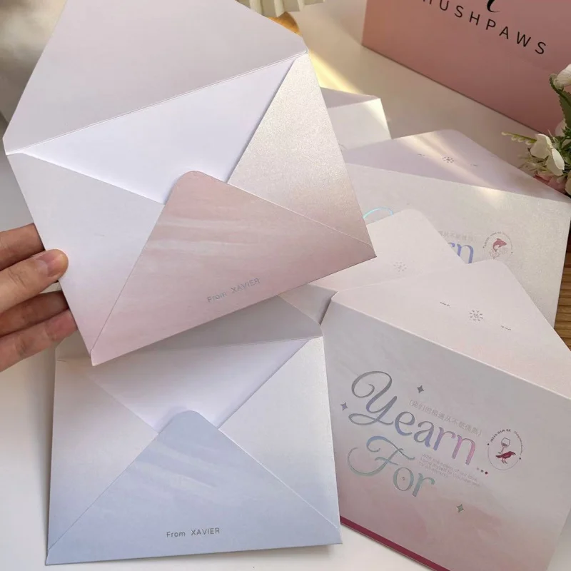 Custom. High-End Iridescent Paper Envelope Making Gilding Invitation Envelope Clasp Postcard Storage Pac