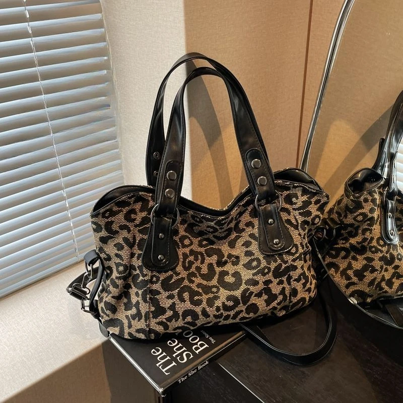 

New Large-capacity Women's Bag Portable Fashion Casual Messenger Bag Shoulder Tote Commuter Travel Bag Leopard Print Handbags