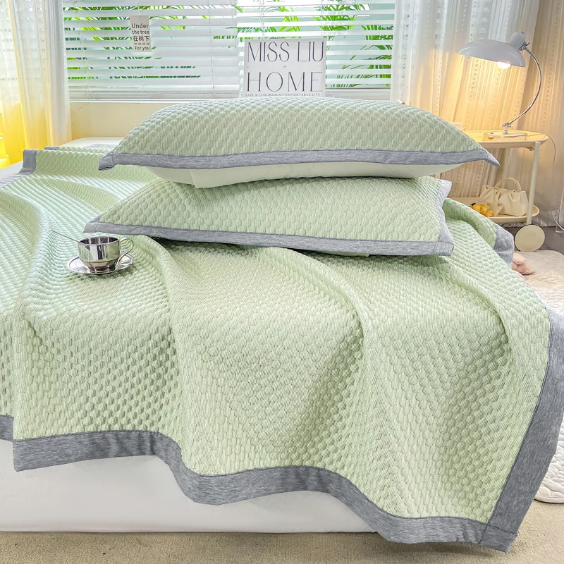 Cool feeling Doudou sheets three-piece set of ice Doudou solid color air conditioning mat double summer mat mat.