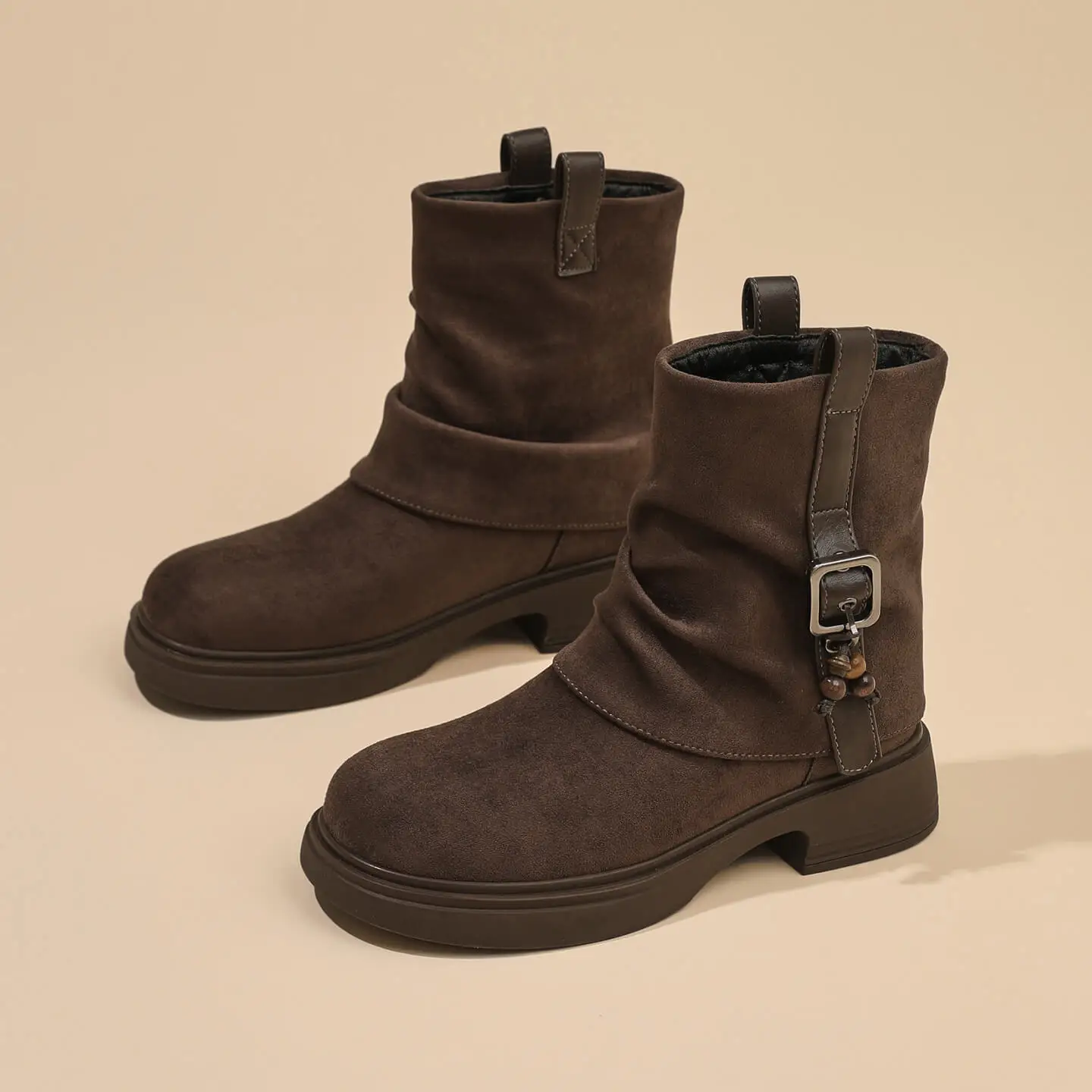 

Новинка осени 2024, женские ботинки, модные ботинки челси в британском стиле, удобная повседневная обувь с высоким берцем, модные уличные ботинки с бисером