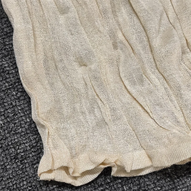Immagine 7: Abiti casual da donna: Nuovo vestito lungo slim fit girocollo per l'estate 2026, in maglia elasticizzata che avvolge i fianchi, perfetto per le vacanze.