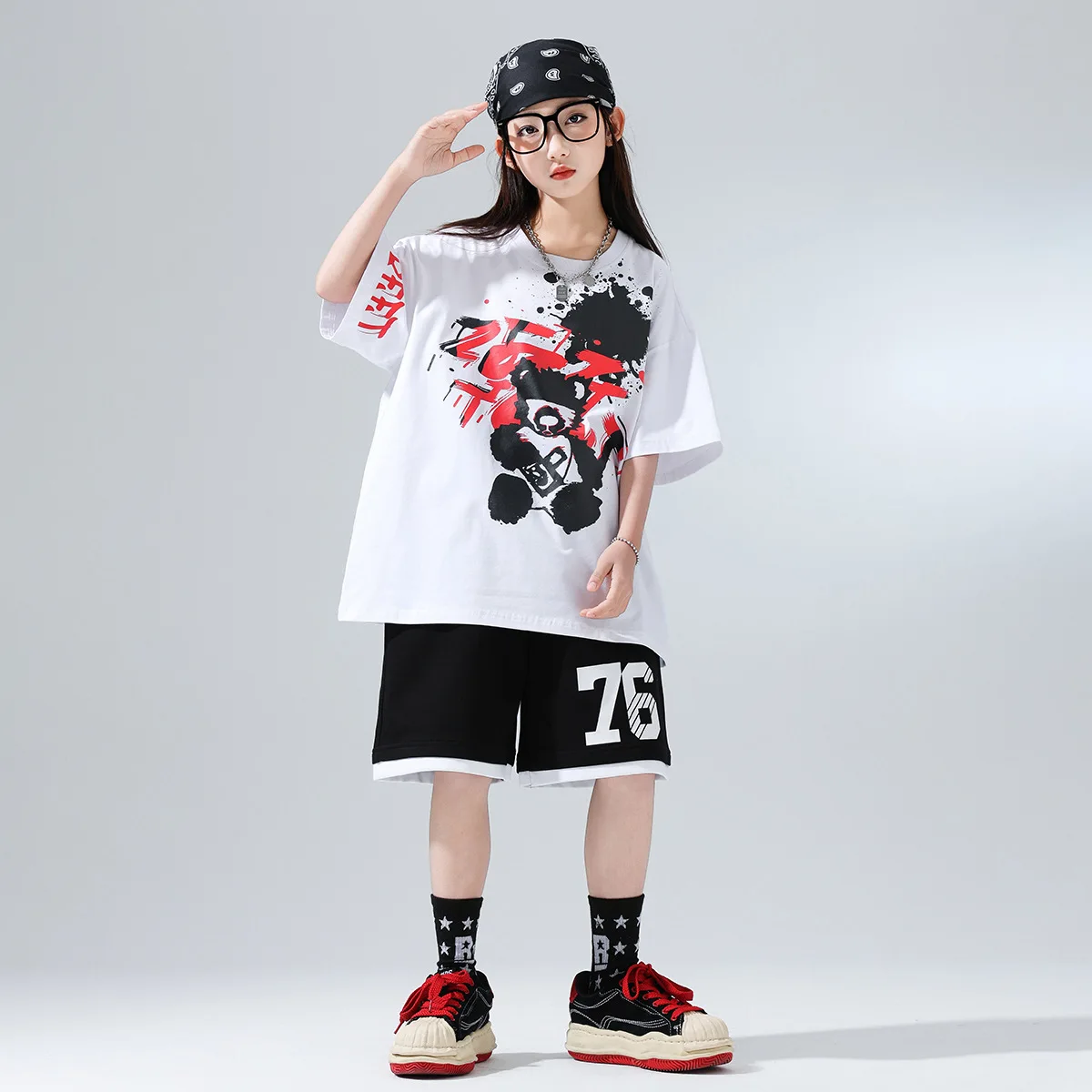 Abbigliamento Hip Hop Kpop per bambini T-shirt con stampa bianca Top Pantaloncini estivi casual da strada neri per abiti da ballo jazz per ragazza ragazzo