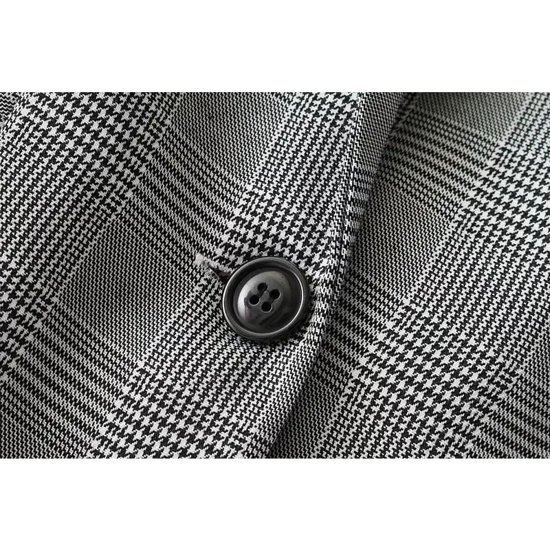 European and American Plus-size Women's Suit Jacket, Spring and Autumn Casual Loose, One-button Checkered Small Suit for Women