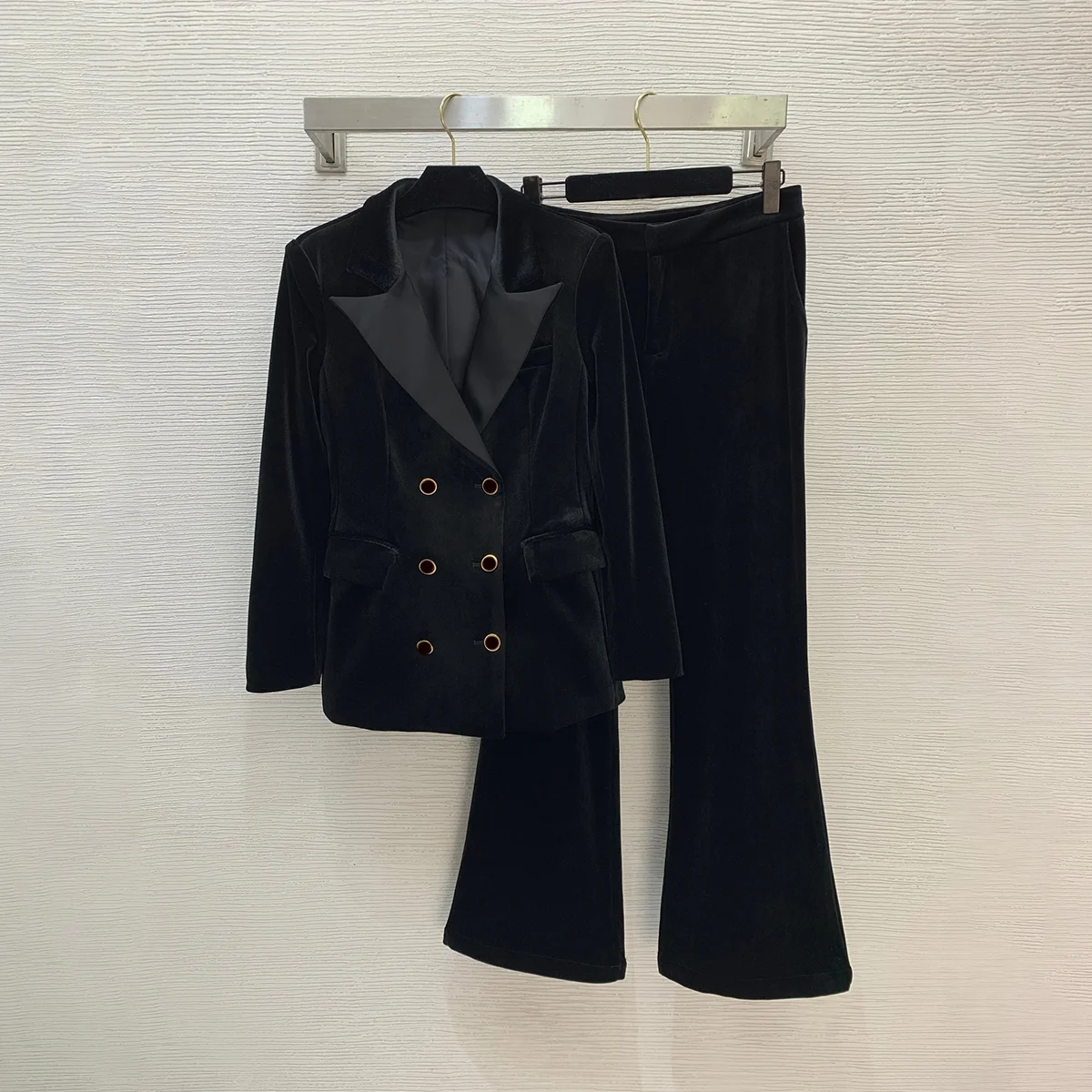 2026 High-Quality Women's Black Double-Breasted Suit Jacket & High-Waisted Flared Pants Set--hb805