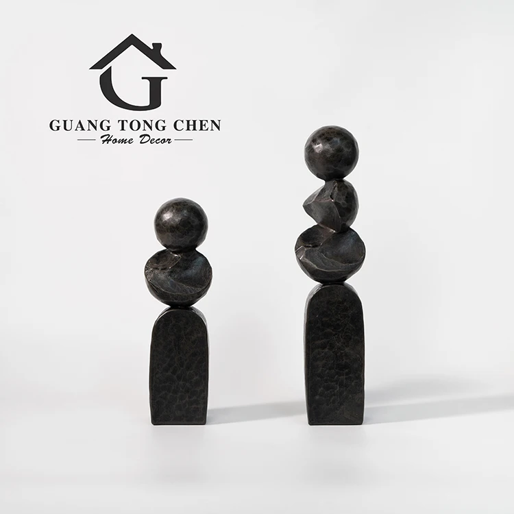 

Современные декоративные изделия из смолы в стиле ар-деко: геометрические украшения для интерьера, настольные и напольные декоративные элементы, квадратные колонны-орнаменты для дома