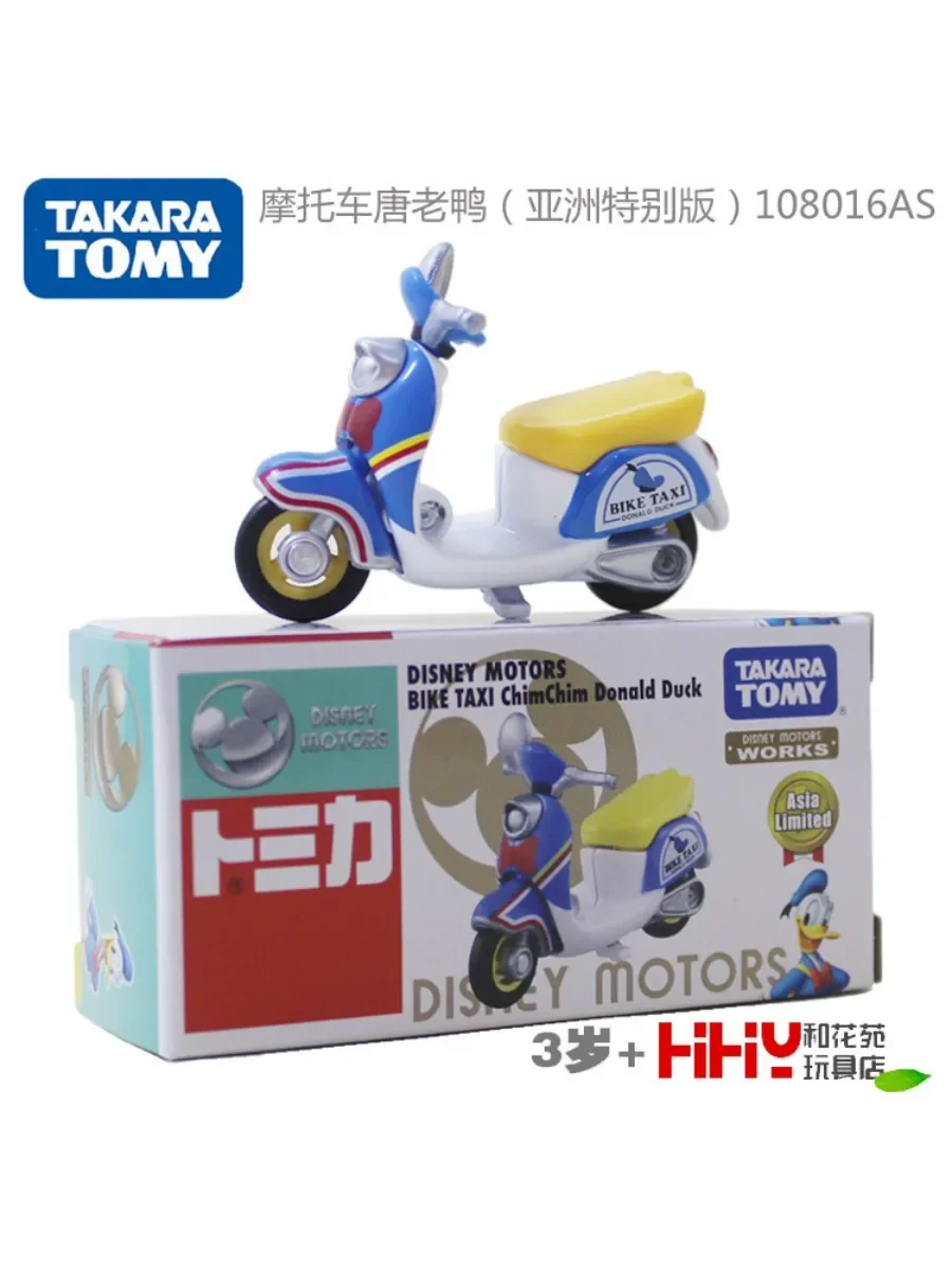 TAKARA TOMY Alloy car model DM series Toy Story Mickey Minnie Houdi Donald Duck toy car for children over 3 years old