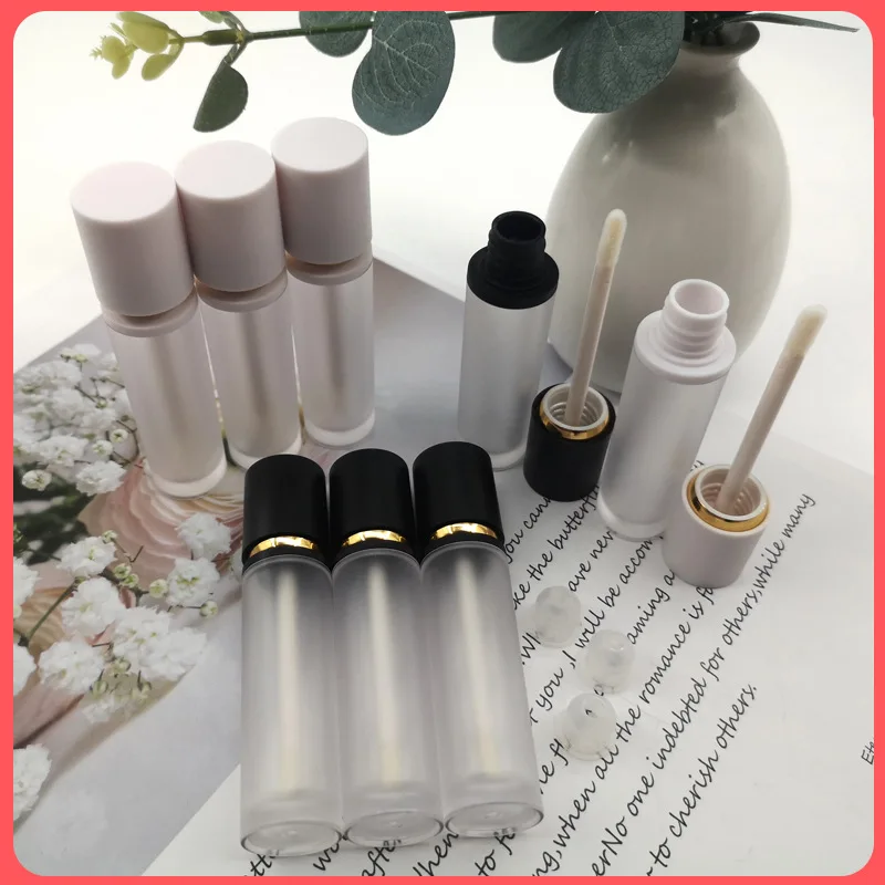 50 pcs 8.5 ML Plastic Lip Gloss Tube Containers Black White Empty Lip Balm Bottles Refillable Lipstick Lipgloss Sample Bottle