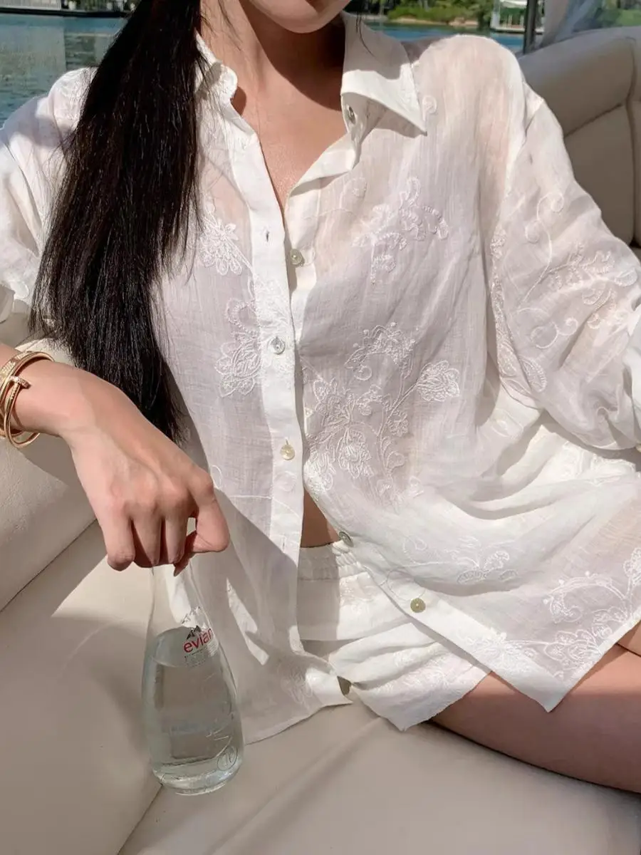 

Loose Fit Linen Sun Protection Shirt Women's Thin Breathable Long Sleeve Air Conditioning Top Spring Season Plant Floral Pattern