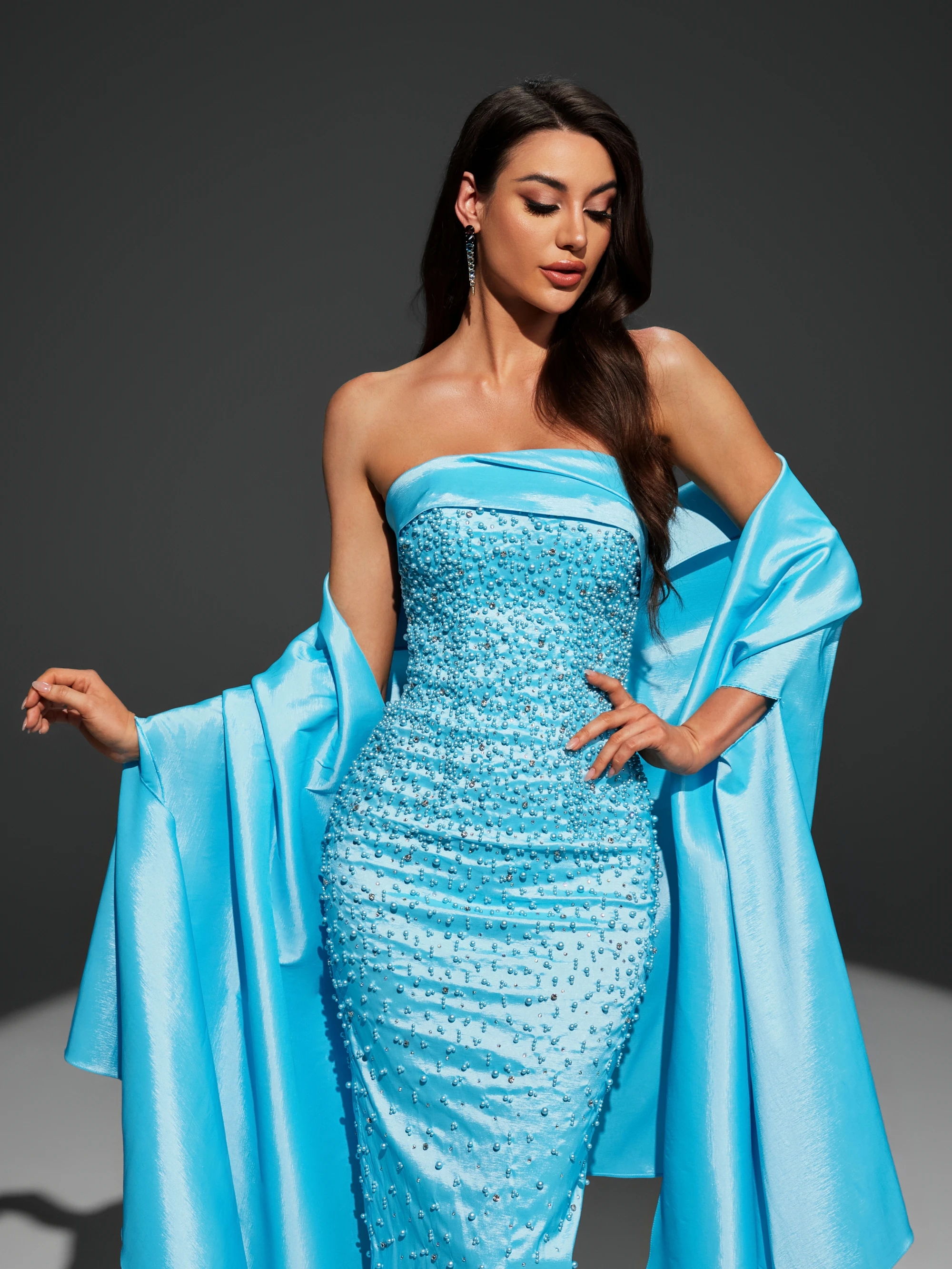 شاليمار تشانغ فساتين زرقاء للسيدات على شكل حرف A مصنوعة يدويًا حسب الطلب