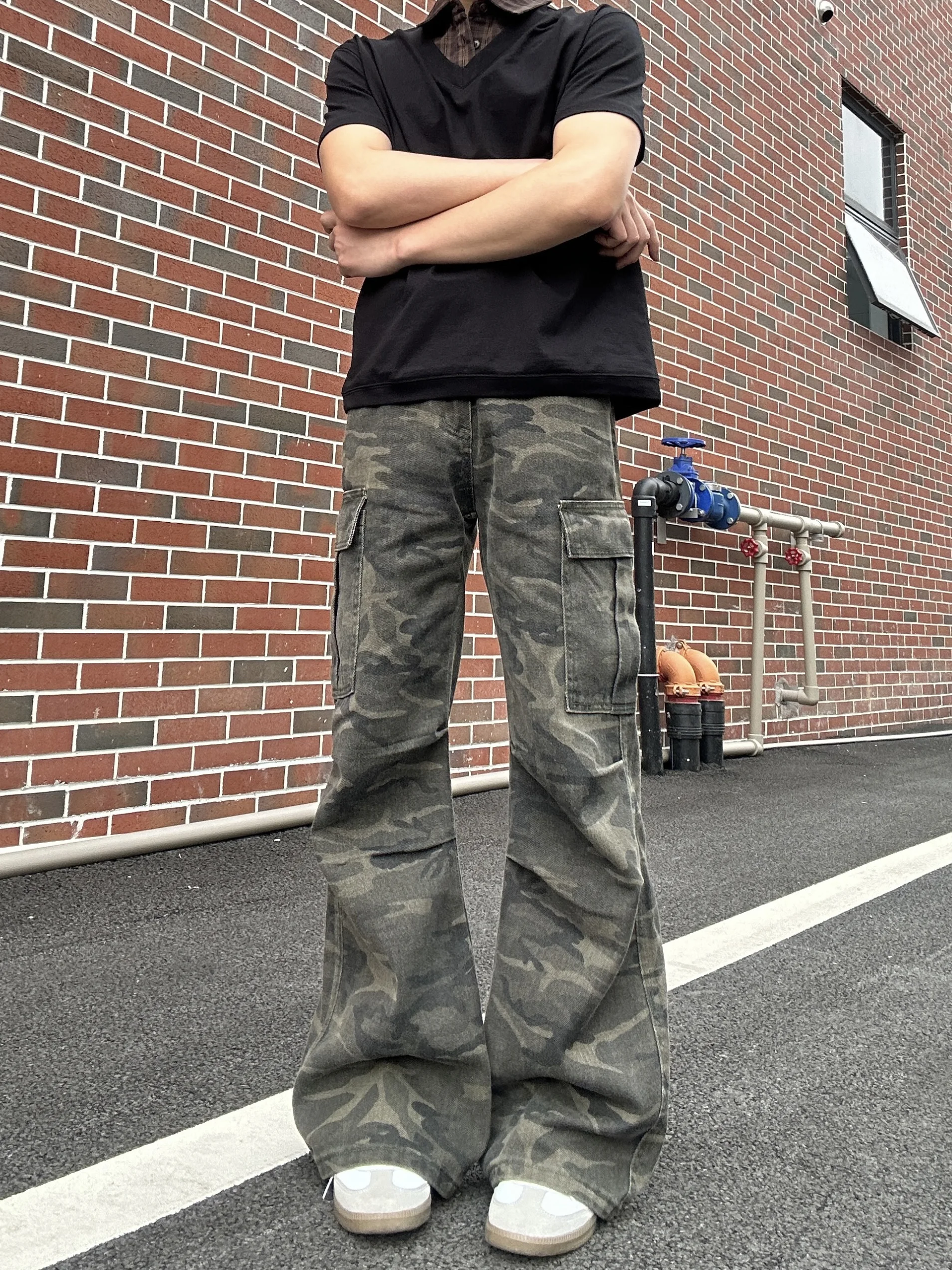American Street Style Camouflage Work Pants Men's Jeans with Pockets Vintage Faded Wide Leg Trousers Casual Loose Fit Jeans