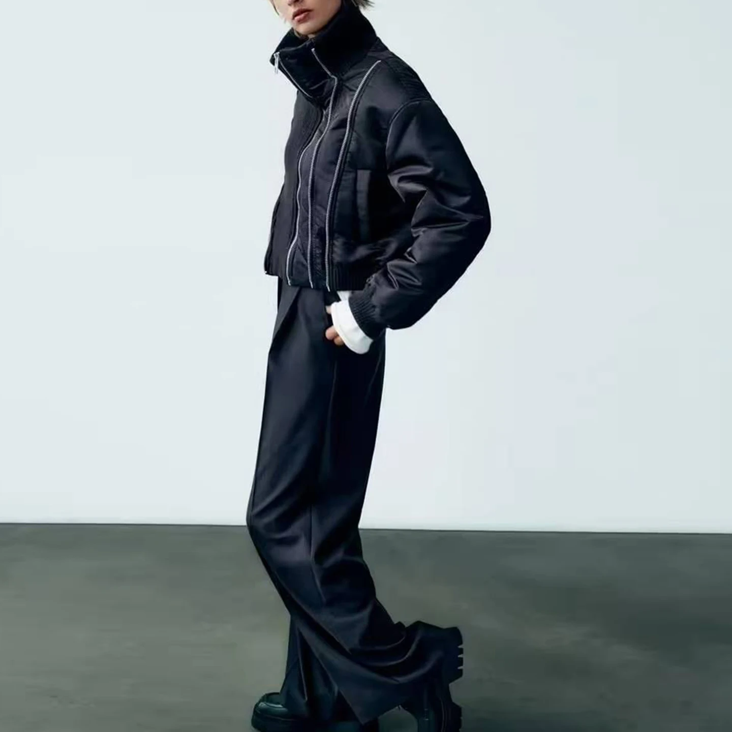 패셔너블한 지퍼 스플라이스 파일럿 재킷 여성용 가을 신상품 통기성 폴리에스터 코트 일상 착용용