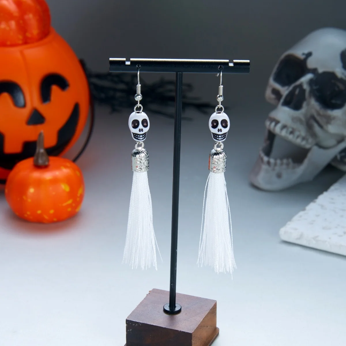 Schwarz-weiße Ohrringe mit grinsendem Totenkopf und Quasten für Damen, Gothic-Punk, dunkler Stil, Skelett-Karnevals-Ohrringe, Halloween-Schmuck – Detail 29