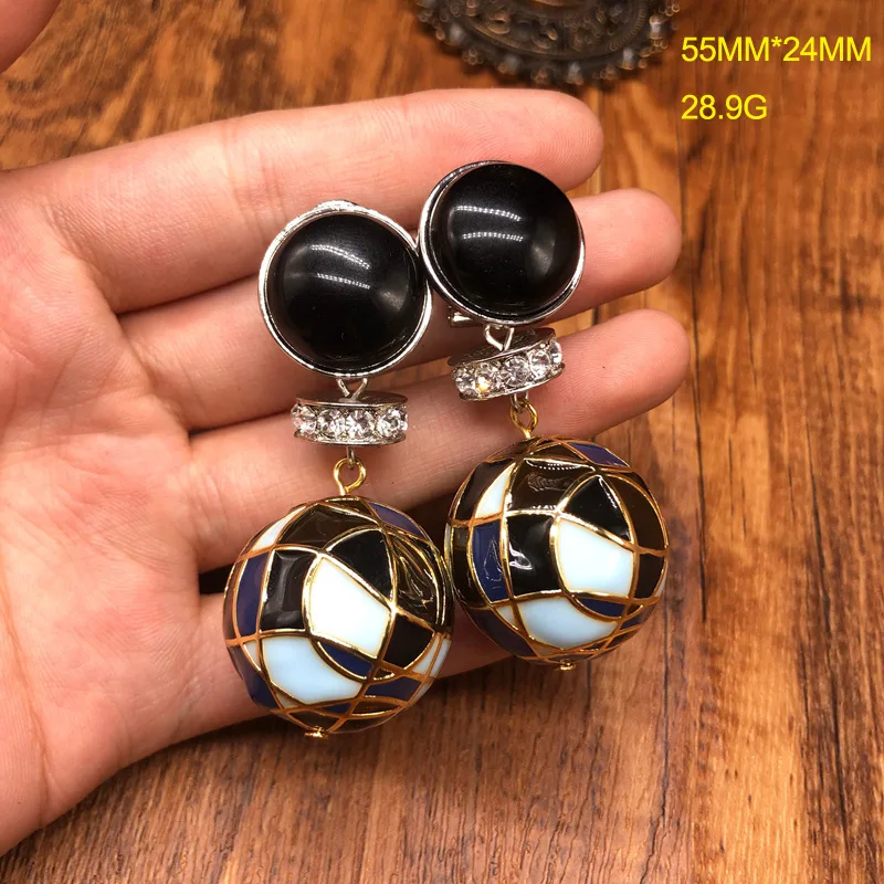 Retro classic enamel glaze contrasting color copper earrings three-dimensional round pendants ear stud