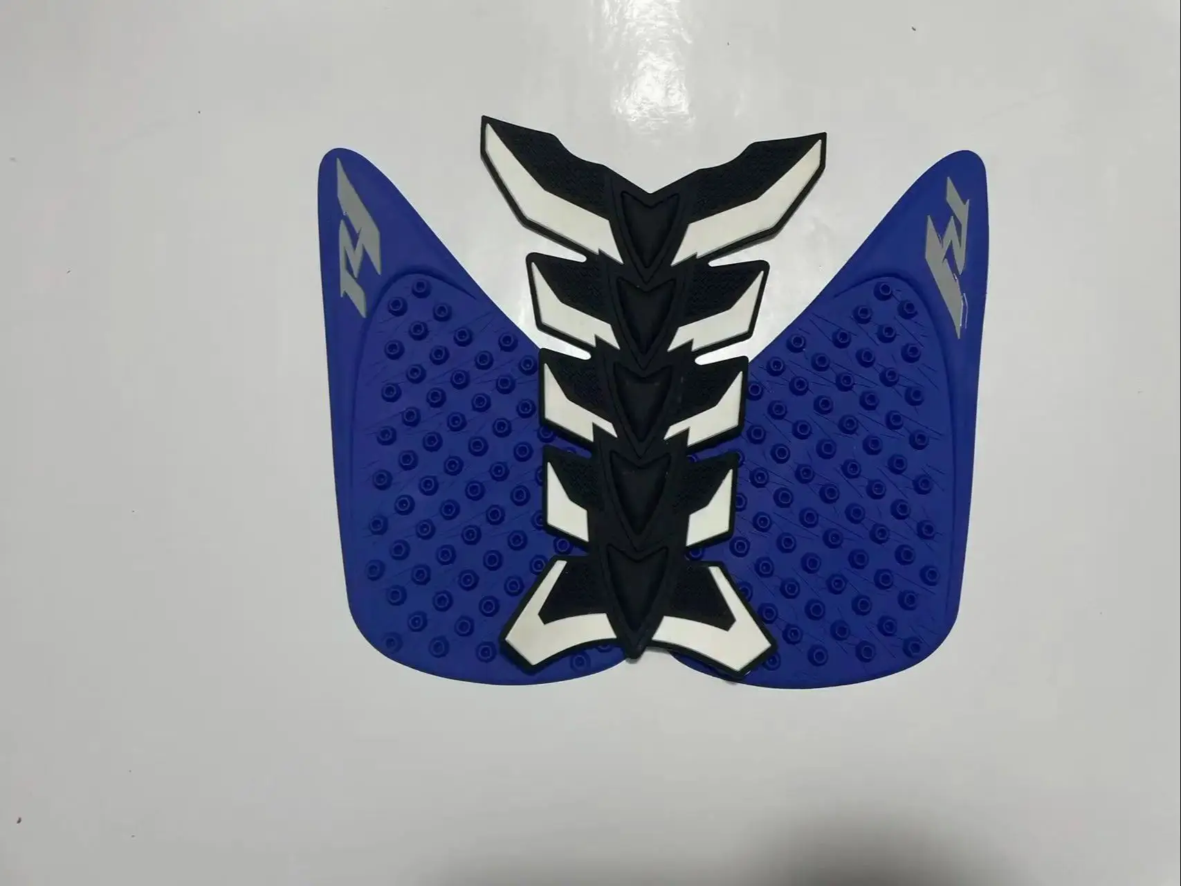 For Yamaha YZF-R1 R1 R 1 2007 2008 Motorcycle tank Sticker pad Non-slip Side Fuel Rubber Waterproof Stickers