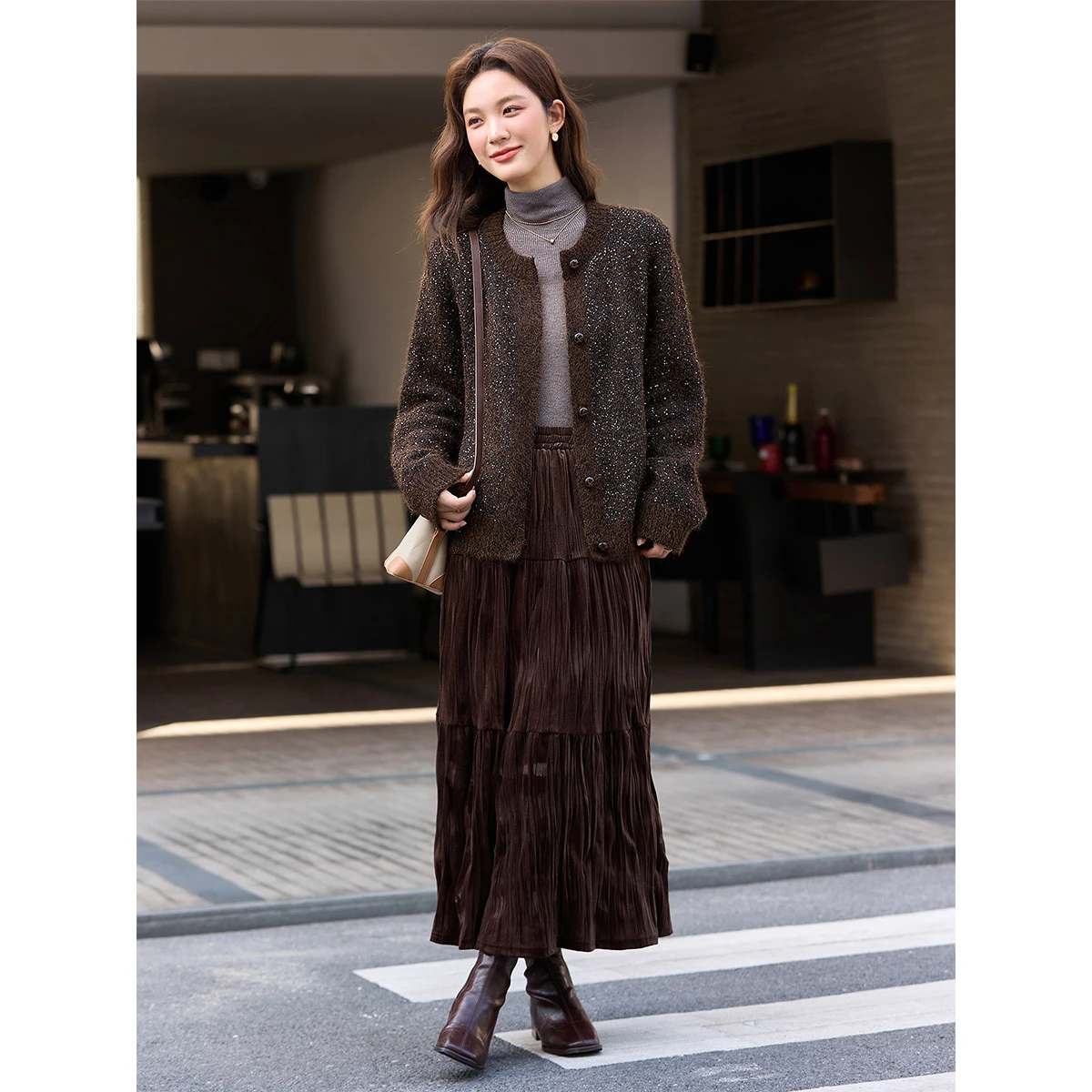 VIMLY سترة نسائية مزينة بالترتر لشتاء 2025 سترات نسائية محبوكة برقبة دائرية سترات نسائية تريكو سميكة وفضفاضة غير رسمية 30361 #5