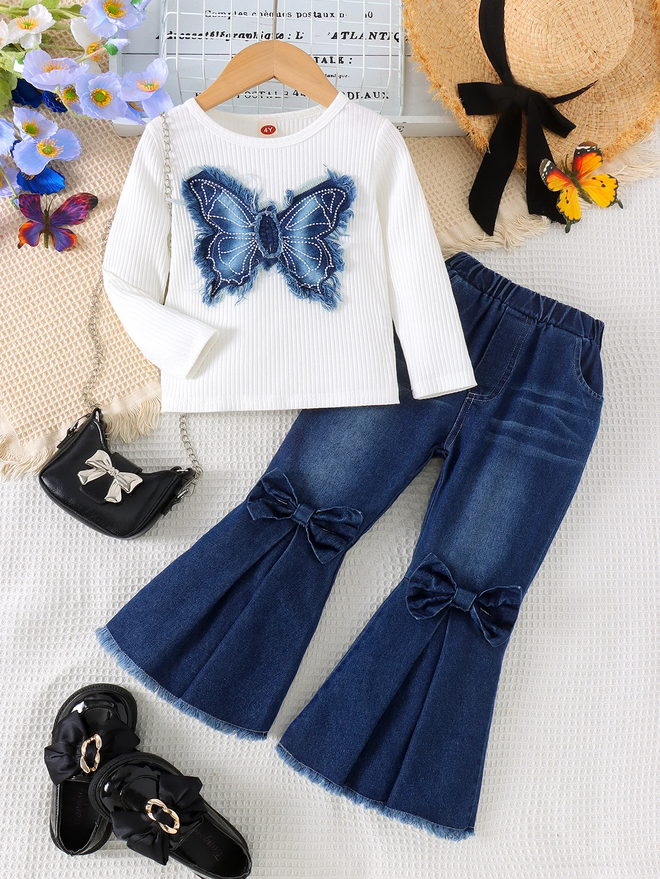 2PCS New Autumn Style For 4-7 Year Old Girls. Comfortable Simple And Fashionable White Butterfly Top + Denim Pantsuit
