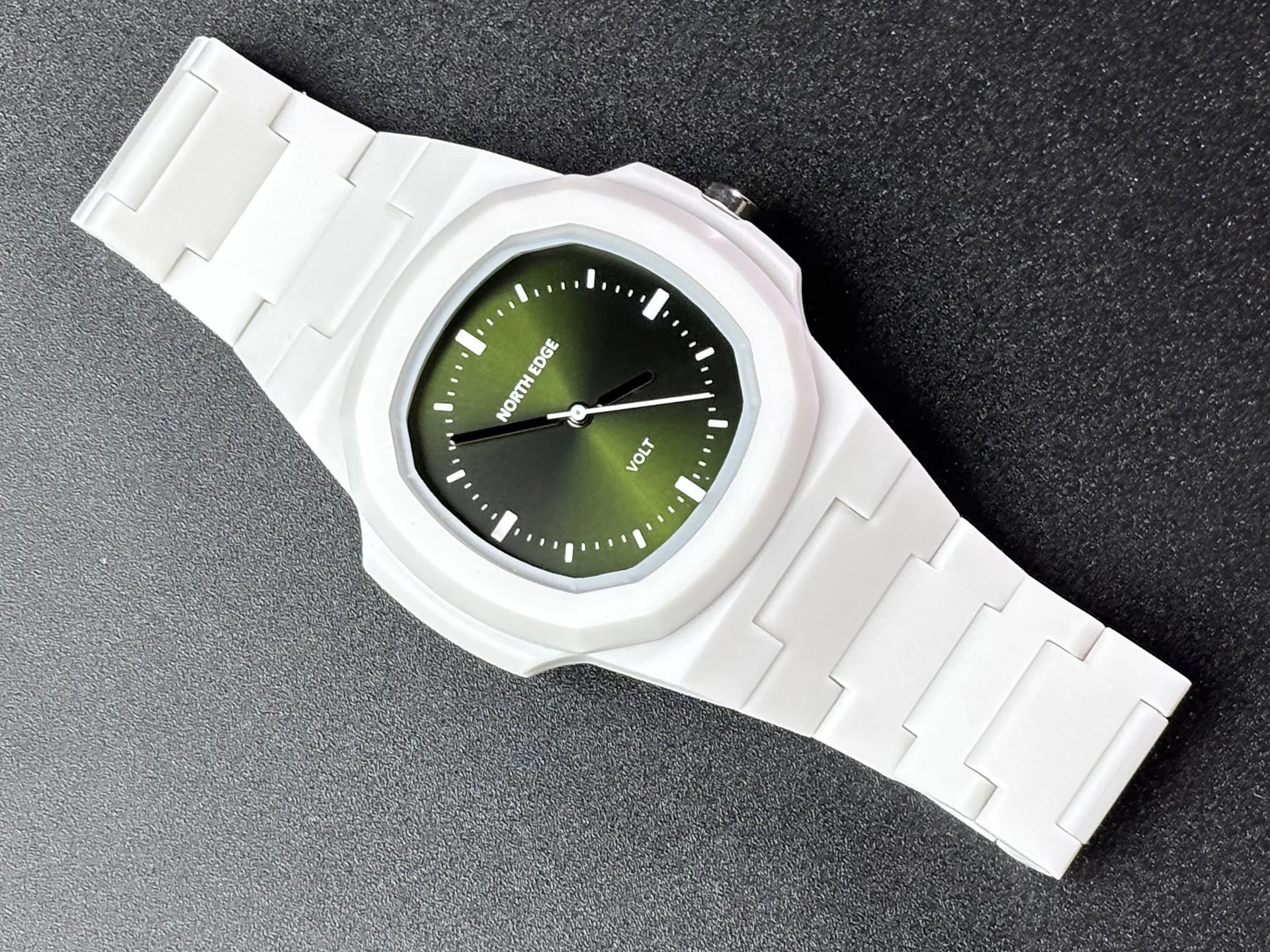 Cool-White