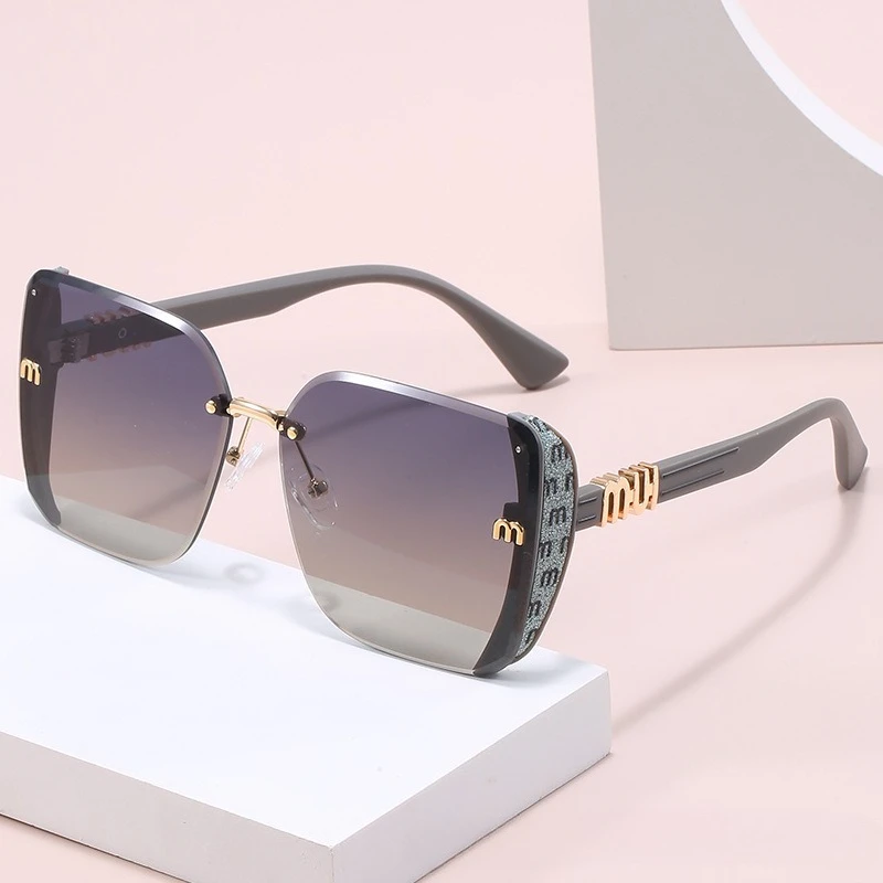 

2025 Fashion Women's Square Sunglasses Frameless Large Frame Trendy UV400 Protection Lightweight Stylish Oversized Shades