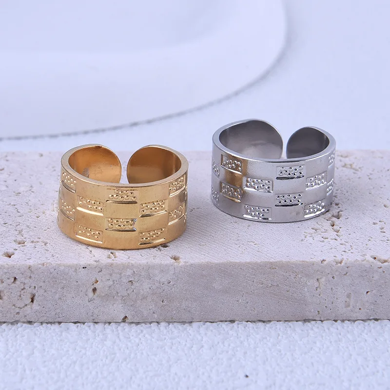Fashion New Vintage Women Girls Checkered Polka Dots Wide Punk Trendy Popular Couple Rings Jewelry Gifts
