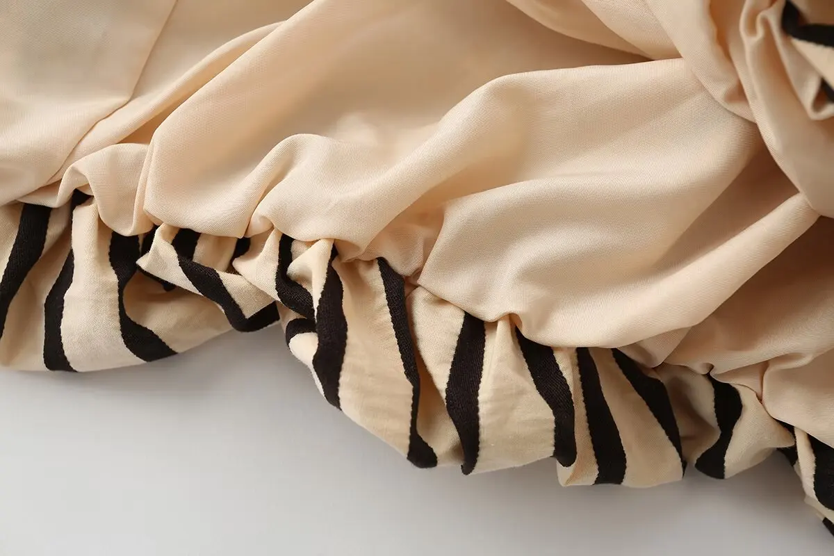 Elegantes Damen-Maxikleid mit Streifenmuster und Neckholder, sexy tiefem V-Ausschnitt, Schnürung, lässiges langes Kleid 2026, neues Urlaubskleid für Damen – Detail 10
