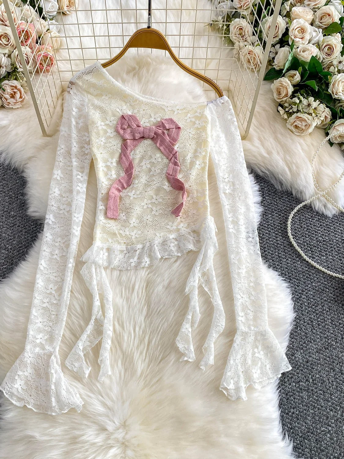 

Кружевной топ Ele Slim Fit с наклонным воротником и расклешенными шарами, милый базовый слой для женщин, лето