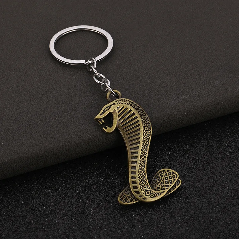 Fashion Metal Key Ring Auto Keychain Snake Shape Key Chain Fit For Ford Mustang GT Cobra Chaveiro Llavero Key Holder Car Styling