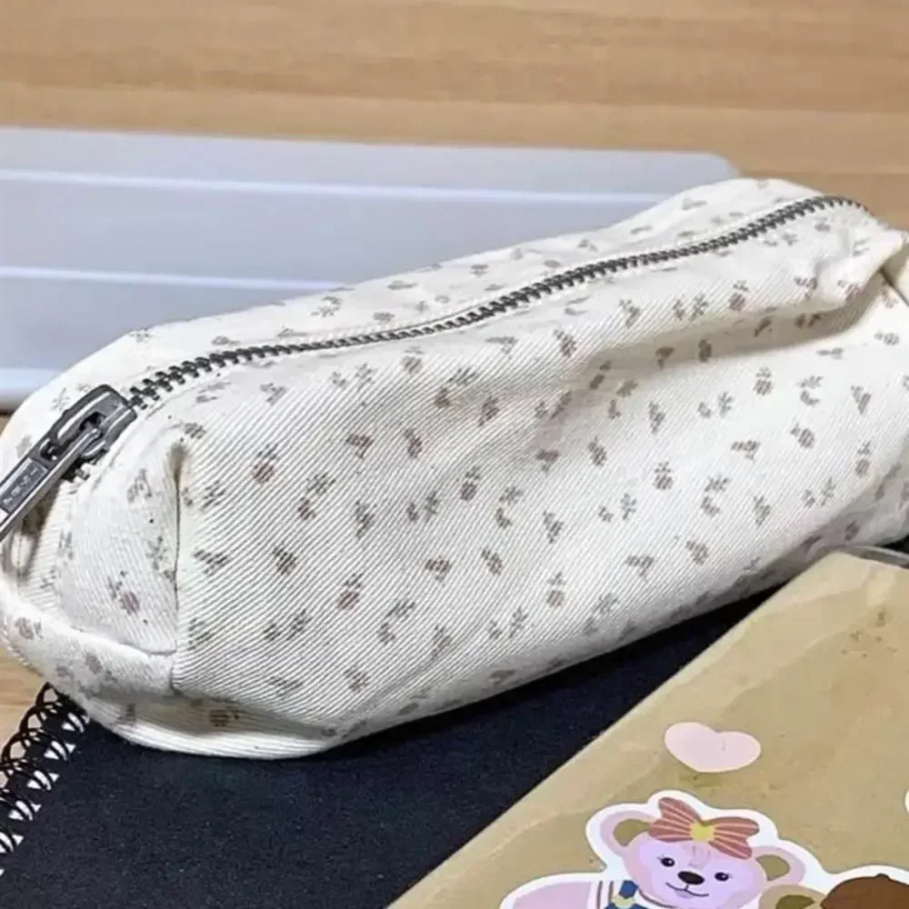 1 Pcs Cartoon Cute INS Floral Pen Bag Student Canvas Stationery Bag Large Capacity Pencil Case Stationery Organizer Pen Box Gift image 3